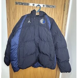 Nike Jordan Dallas Mavericks Zip Puffer Jacket Mens Size Large NBA DN9772-426